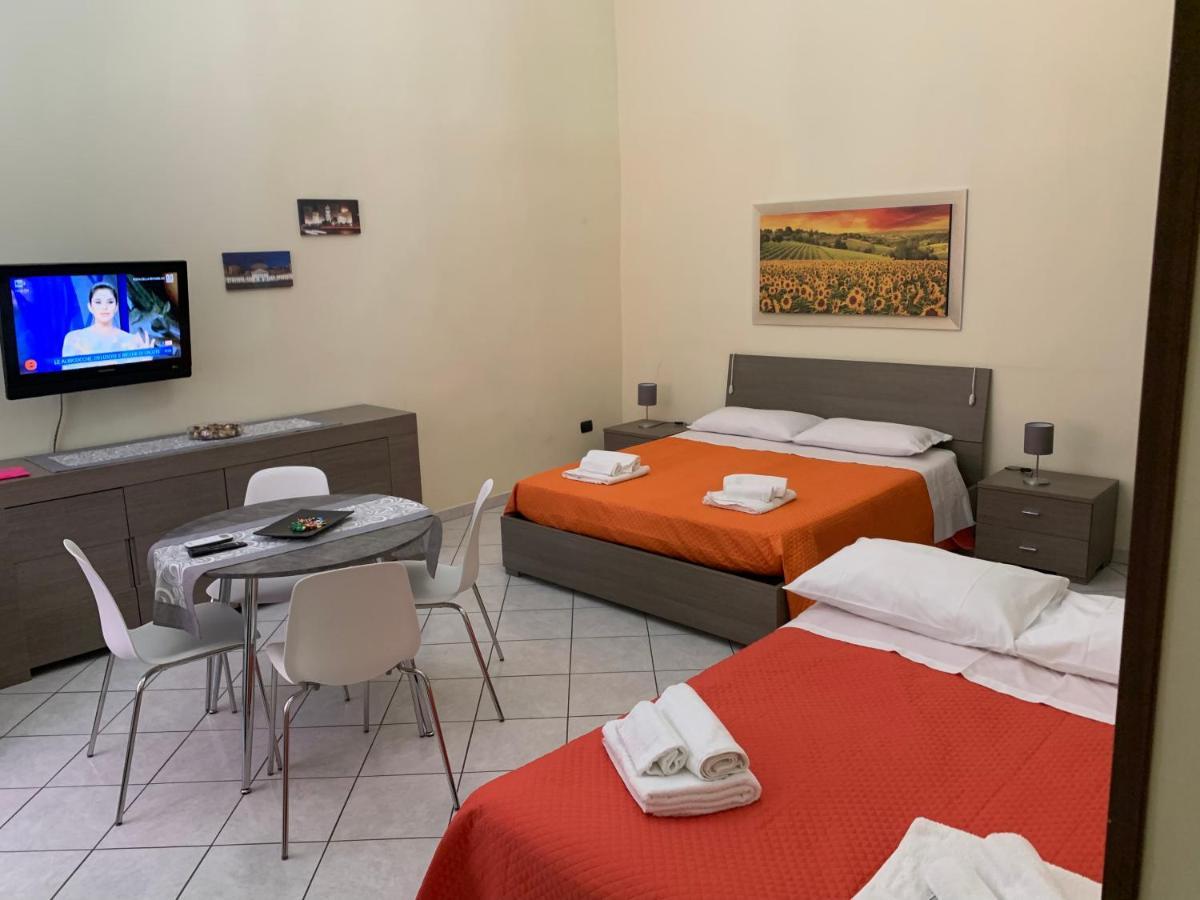 Centro Storico Napoli La Casa Di Ciroヴィラ エクステリア 写真
